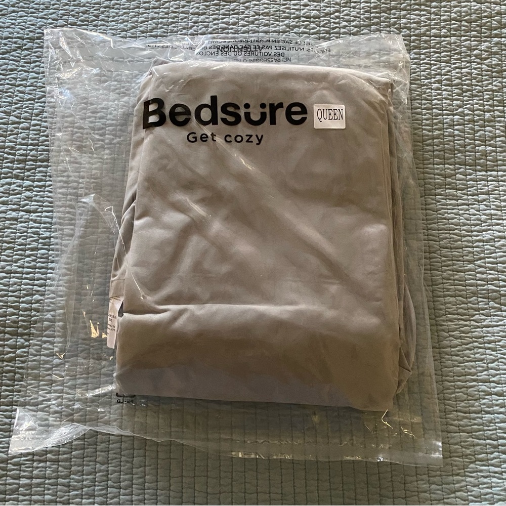 New Bedsure Queen Sheets, Pillow Cases and Shams in Medium Gray